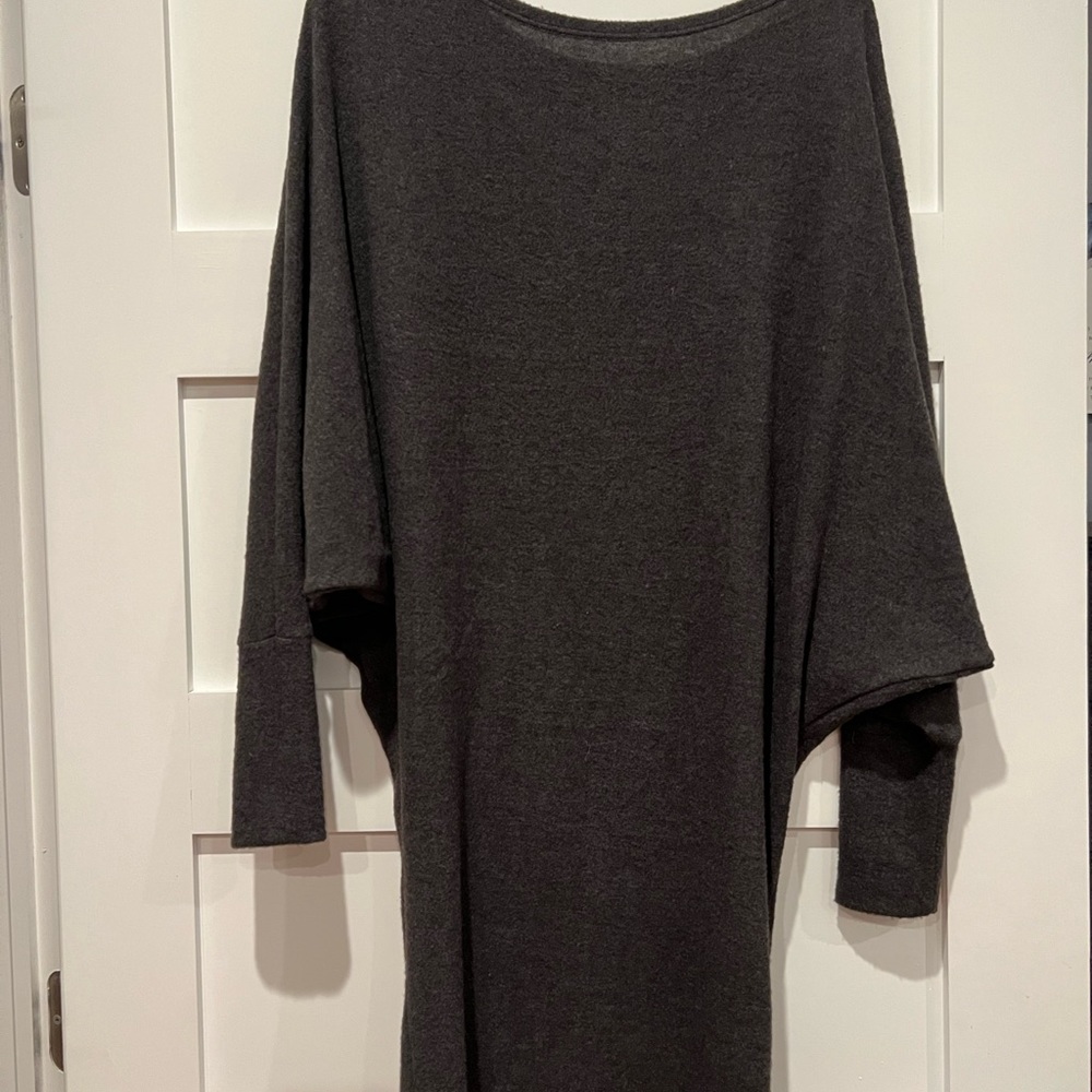 Grey dress size small.